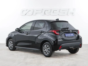 Хетчбэк Toyota Yaris 2021 года, 1224046 рублей, Москва