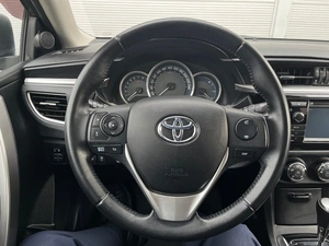 Седан Toyota Corolla 2013 года, 1349000 рублей, Абакан