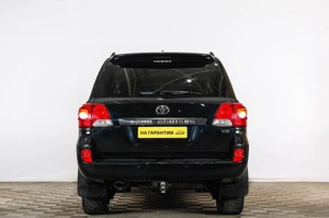 Внедорожник Toyota Land Cruiser 2014 года, 3849000 рублей, Тюмень
