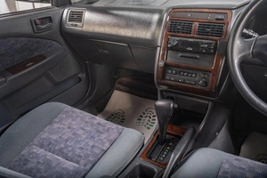 Седан Toyota Carina 2000 года, 529000 рублей, Томск