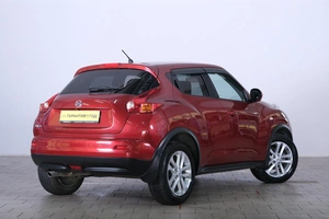 Внедорожник Nissan Juke 2011 года, 1289000 рублей, Омск
