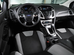 Хетчбэк Ford Focus 2013 года, 799000 рублей, Воронеж