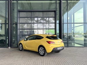 Хетчбэк Opel Astra 2014 года, 880000 рублей, Уфа