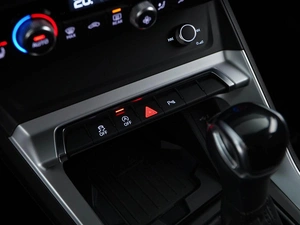 Внедорожник Audi Q3 2019 года, 2949050 рублей, Москва