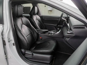 Седан Toyota Camry 2021 года, 3199000 рублей, Тюмень