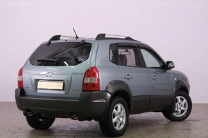 Внедорожник Hyundai Tucson 2005 года, 849000 рублей, Омск