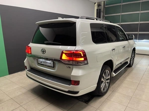 Внедорожник Toyota Land Cruiser 2018 года, 8600000 рублей, Красноярск