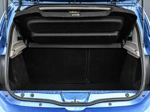 Хетчбэк Renault Sandero 2015 года, 774000 рублей, Кирилловка