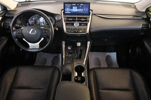 Внедорожник Lexus NX 2015 года, 3449000 рублей, Омск