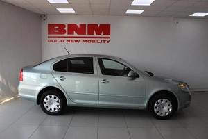 Хэтчбек Skoda Octavia 2012 года, 1050000 рублей, Смоленск