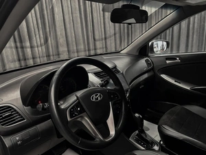 Седан Hyundai Solaris 2014 года, 799000 рублей, Красноярск