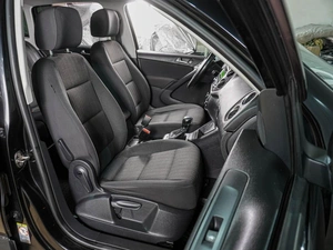Внедорожник Volkswagen Tiguan 2012 года, 1249000 рублей, Воронеж