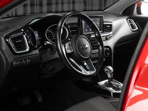 Хетчбэк Kia Ceed 2018 года, 1909000 рублей, Тюмень