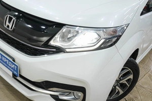 Минивэн Honda Stepwgn Spada 2016 года, 1799000 рублей, Новокузнецк