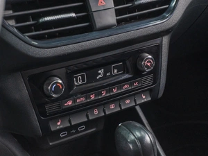 Лифтбек Volkswagen Polo 2021 года, 1279000 рублей, Сургут