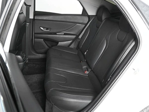 Седан Hyundai Elantra 2023 года, 2089000 рублей, Ростов-на-Дону