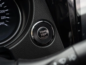Внедорожник Nissan X-Trail 2015 года, 1530000 рублей, Краснодар