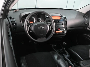 Хетчбэк Kia Ceed 2008 года, 579000 рублей, Ростов-на-Дону