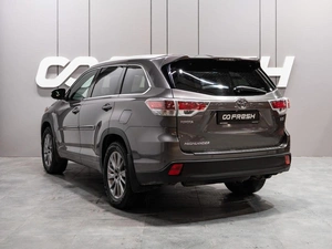 Внедорожник Toyota Highlander 2014 года, 2949000 рублей, Тюмень