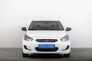 Седан Hyundai Solaris 2013 года, 999000 рублей, Томск