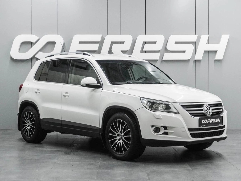 Внедорожник Volkswagen Tiguan 2010 года, 1199000 рублей, Воронеж