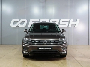 Внедорожник Volkswagen Tiguan 2016 года, 2449000 рублей, Воронеж