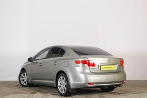 Седан Toyota Avensis 2009 года, 1199000 рублей, Тюмень
