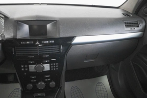 Хетчбэк Opel Astra 2008 года, 349000 рублей, Кемерово