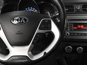 Хетчбэк Kia Rio 2015 года, 1280000 рублей, Ставрополь