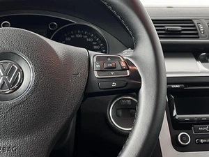 Седан Volkswagen Passat 2012 года, 799100 рублей, Казань
