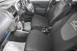 Хетчбэк Chevrolet Cruze 2001 года, 409000 рублей, Кемерово