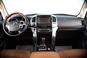 Внедорожник Toyota Land Cruiser 2015 года, 4039000 рублей, Пермь