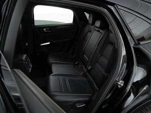 Внедорожник Porsche Cayenne Turbo S 2020 года, 14998888 рублей, Москва