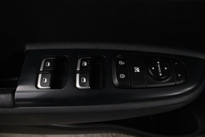 Хетчбэк Kia Rio X-Line 2019 года, 1649000 рублей, Оренбург