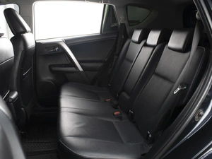 Внедорожник Toyota RAV4 2017 года, 2790000 рублей, Омск