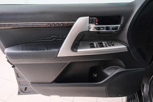 Внедорожник Toyota Land Cruiser 2012 года, 3799000 рублей, Красноярск