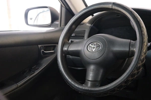 Лифтбек Toyota Corolla 2006 года, 759000 рублей, Омск