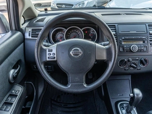 Хетчбэк Nissan Tiida 2009 года, 979000 рублей, Саратов