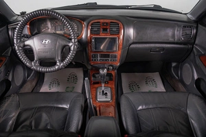 Седан Hyundai Sonata 2005 года, 569000 рублей, Томск