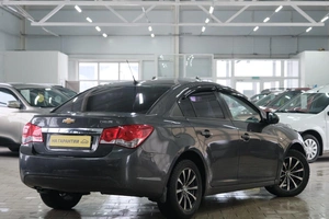 Седан Chevrolet Cruze 2012 года, 649000 рублей, Омск