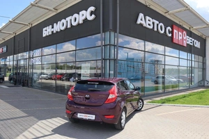 Хэтчбек Hyundai Solaris 2012 года, 990000 рублей, Мирное