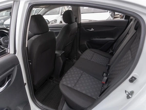 Седан Kia Rio 2017 года, 1179000 рублей, Саратов