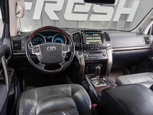 Внедорожник Toyota Land Cruiser 2010 года, 2699000 рублей, Тюмень