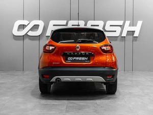 Внедорожник Renault Kaptur 2016 года, 1300000 рублей, Тюмень