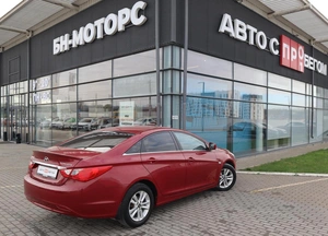 Седан Hyundai Sonata 2012 года, 1215000 рублей, Мирное