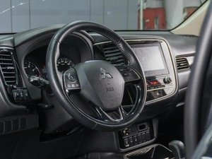 Внедорожник Mitsubishi Outlander 2021 года, 2524000 рублей, Сургут