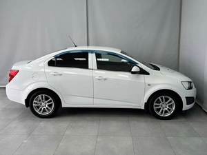Седан Chevrolet Aveo 2013 года, 665000 рублей, Красноярск