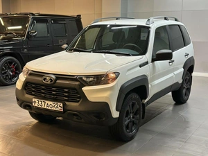 Внедорожник ВАЗ (LADA) Niva Travel 2022 года, 1067000 рублей, Красноярск
