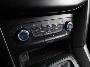 Седан Ford Focus 2016 года, 1039000 рублей, Воронеж