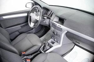 Седан Opel Astra 2014 года, 899000 рублей, Пермь